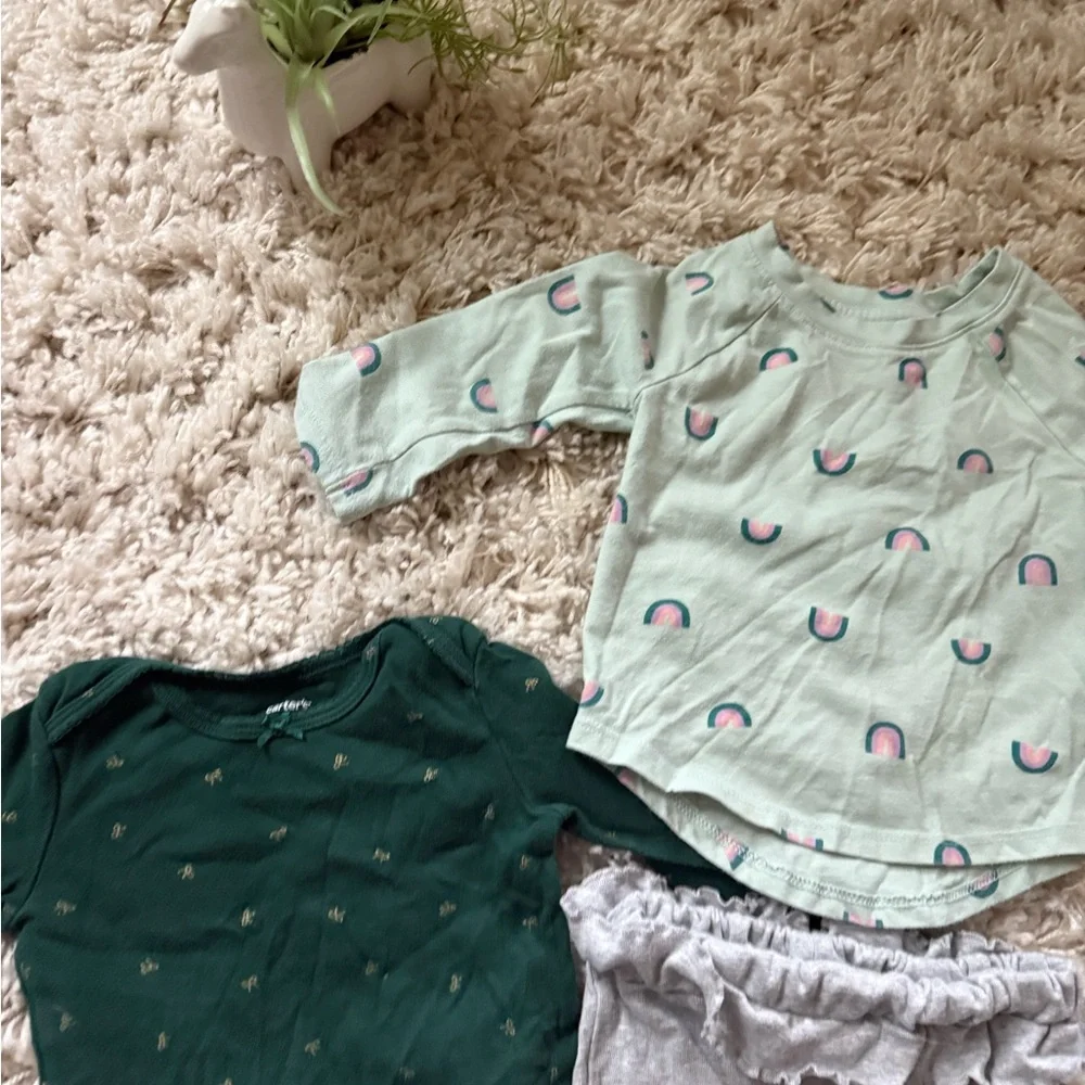 Super cute, spring, adorable outfit Carter's Green Baby Onesie set bundle 12M